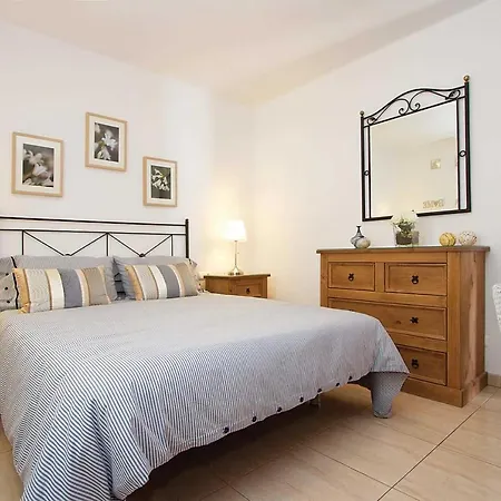 Вілла Puerto Del Carmen Sleeps 6 Air Con Wifi *